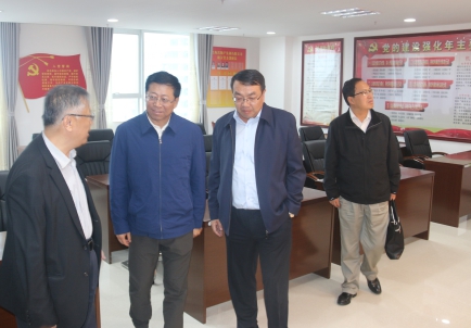 青海省副省長、省國資委黨委書記、主任王黎明，蒞臨省物產(chǎn)集團(tuán)調(diào)研指導(dǎo)工作