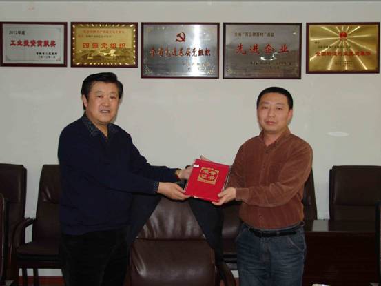 立足本職做貢獻(xiàn)，巾幗建功展風(fēng)采